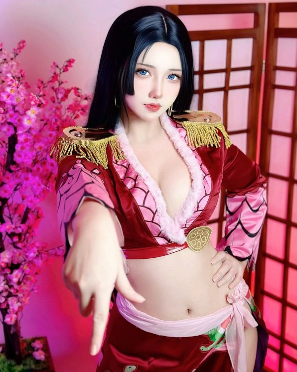 Chiêm ngưỡng 65+ mẫu cosplay Boa Hancock quyến rũ và thần thái
